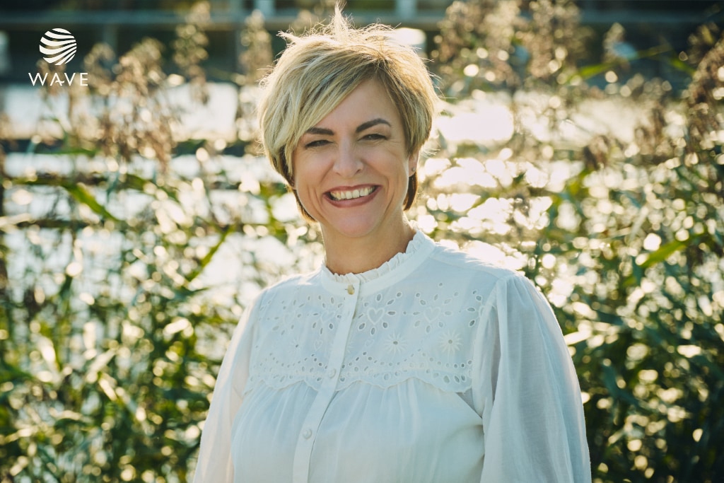 Wavetraining - Sandra Luthart
